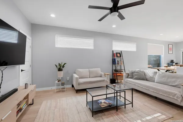 $2,200 | 2107 Schley Avenue, San Antonio, TX 78210