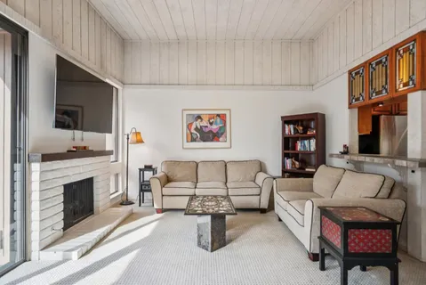 $925,000 | 24501 Vía Mar Monte, Unit 77, Carmel, CA 93923