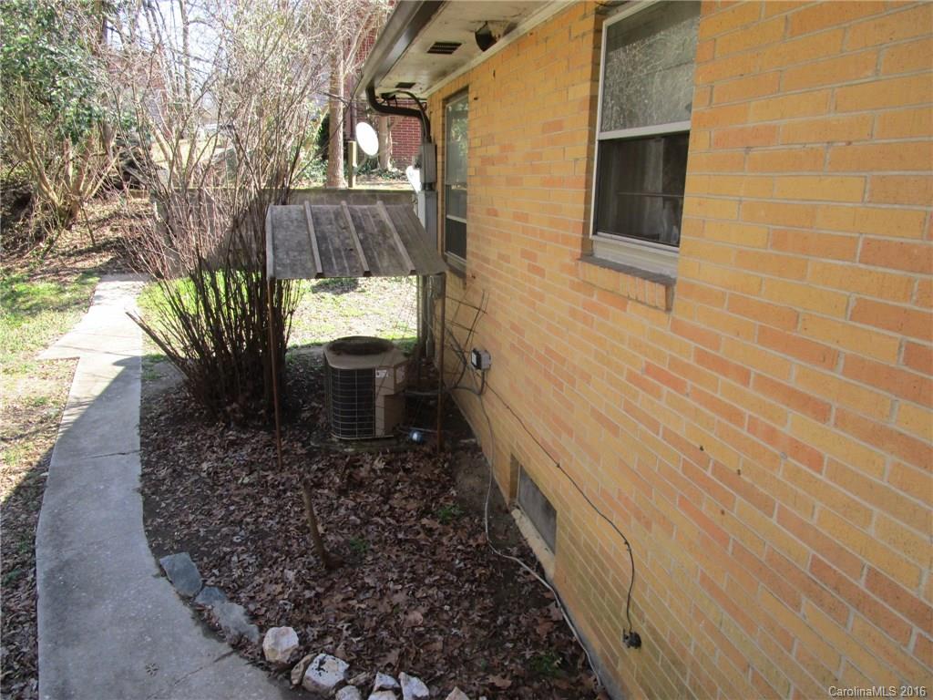 1616 Lincolnton Road Salisbury, NC 28147 - Photo 6 of 8 Gallery Image 6