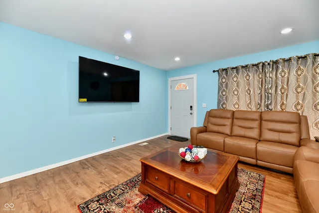 $194,900 | 8704 Montery Road, Indianapolis, IN 46226