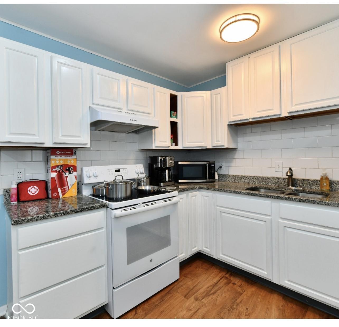 8704 Montery Road Indianapolis, IN 46226 - Photo 6 of 44