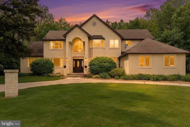 $900,000 | 20 Edelweiss Court, Voorhees, NJ 08043