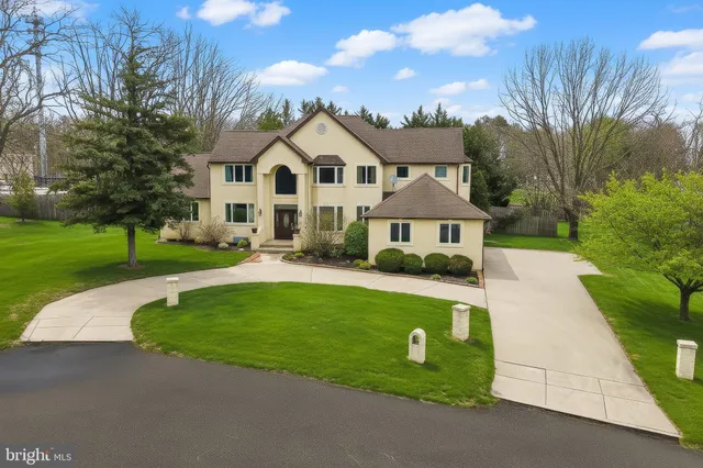 $900,000 | 20 Edelweiss Court, Voorhees, NJ 08043