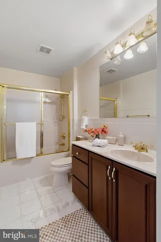 $900,000 | 20 Edelweiss Court, Voorhees, NJ 08043