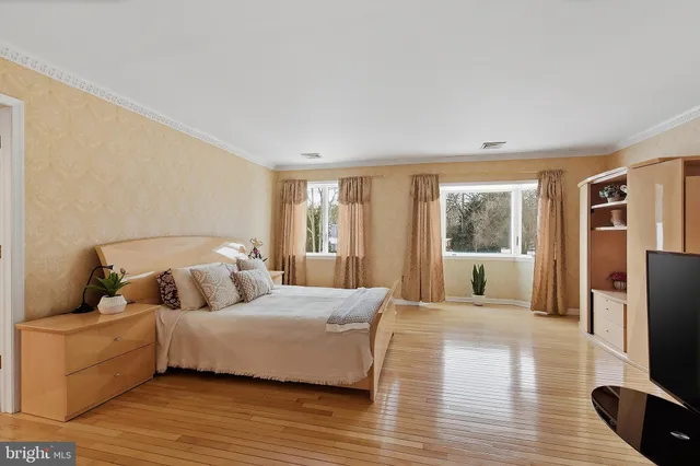 $900,000 | 20 Edelweiss Court, Voorhees, NJ 08043