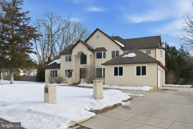 $900,000 | 20 Edelweiss Court, Voorhees, NJ 08043
