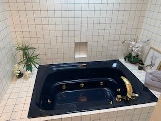 5208 Hawks Point Road, Unit 240 Indianapolis, IN 46226 - Photo 16 of 29 Gallery Image 16