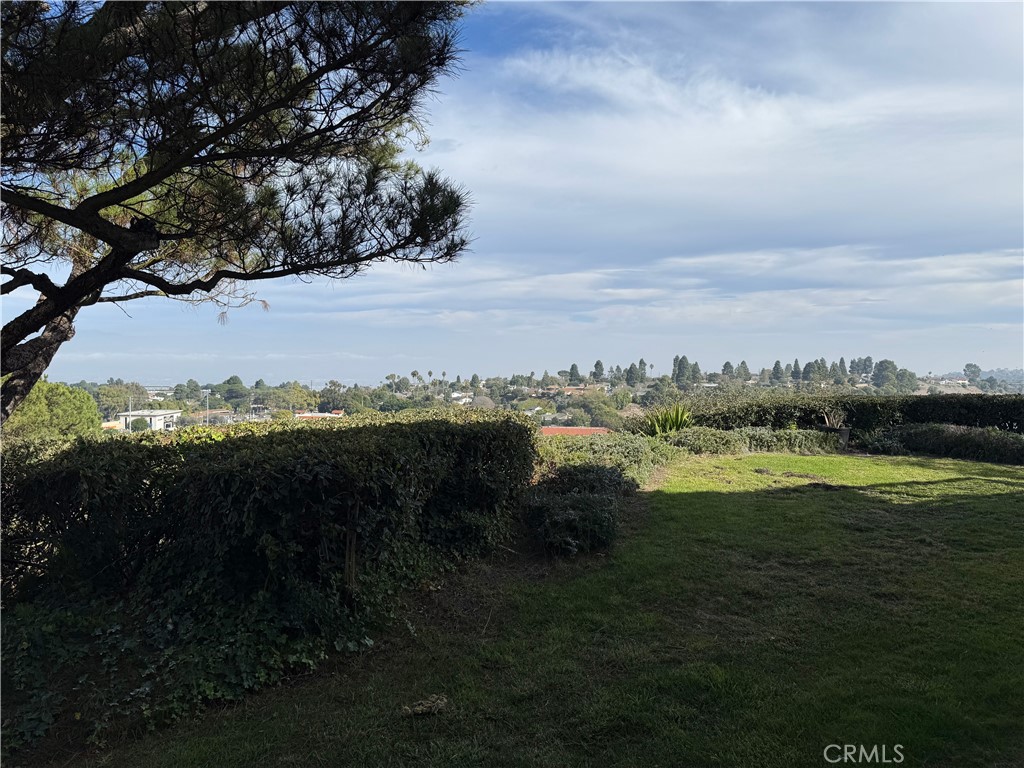 1 Oaktree Lane Rolling Hills Estates, CA 90274 - Photo 16 of 20