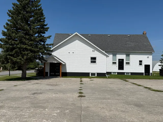 $280,000 | 504 Main Street, Karlstad, MN 56732