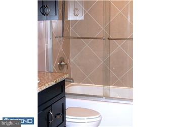 4 A Fairway Road Reading, PA 19607 - Photo 8 of 12 Bathroom