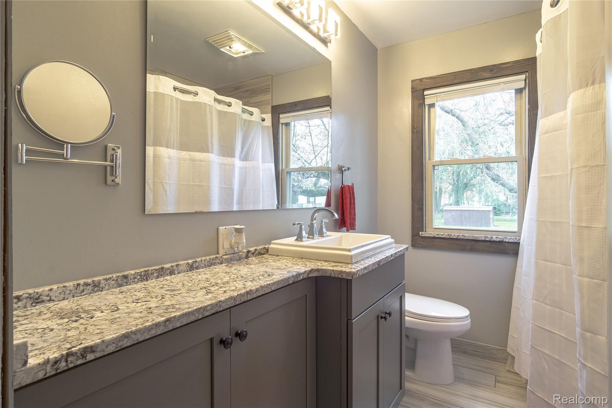 11014 North Clio Road Clio, MI 48420 - Photo 14 of 22 Interiors (28 of 37).jpg