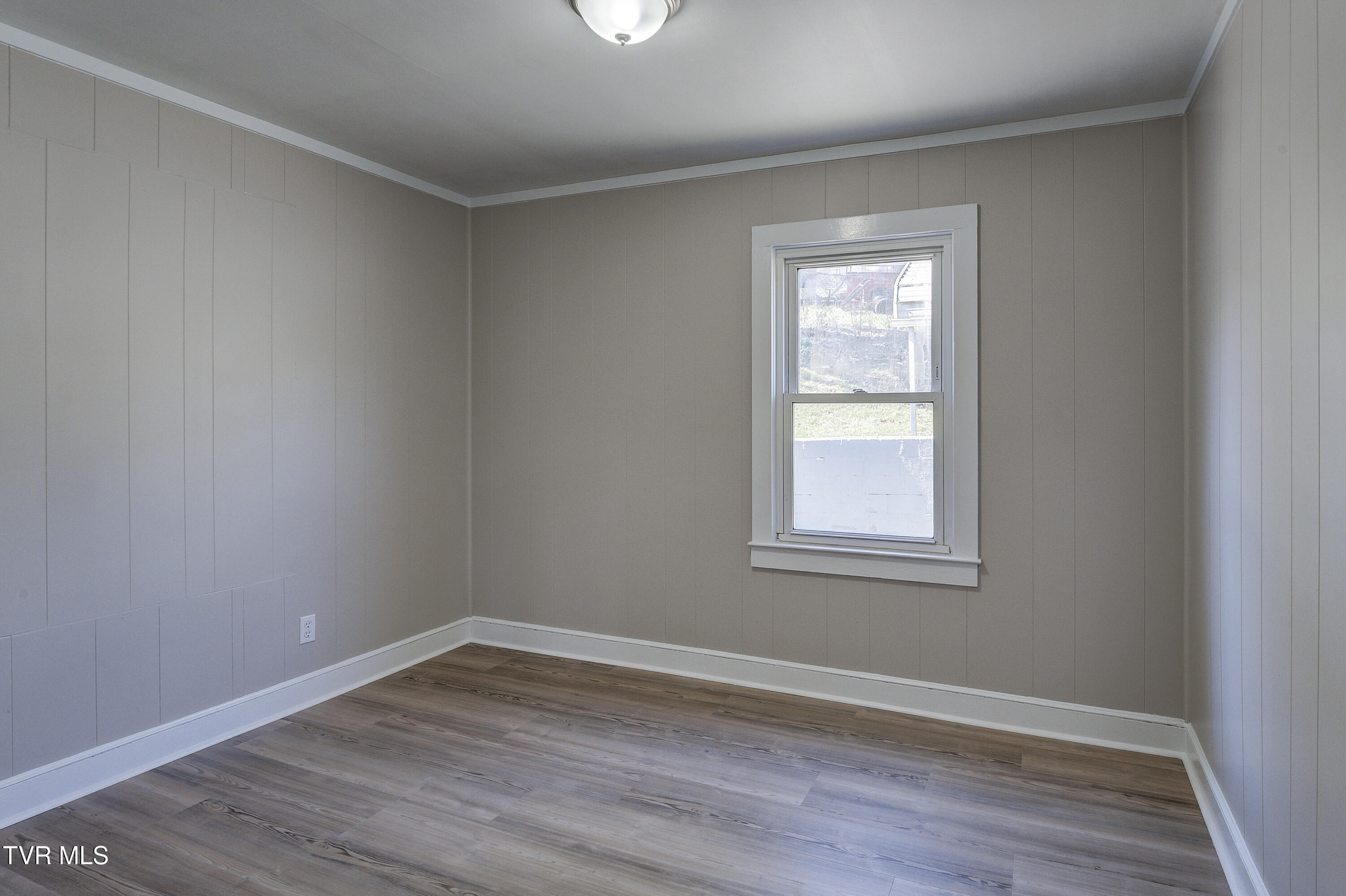 2209 Jett Road Kingsport, TN 37660 - Photo 19 of 46 Jett--23