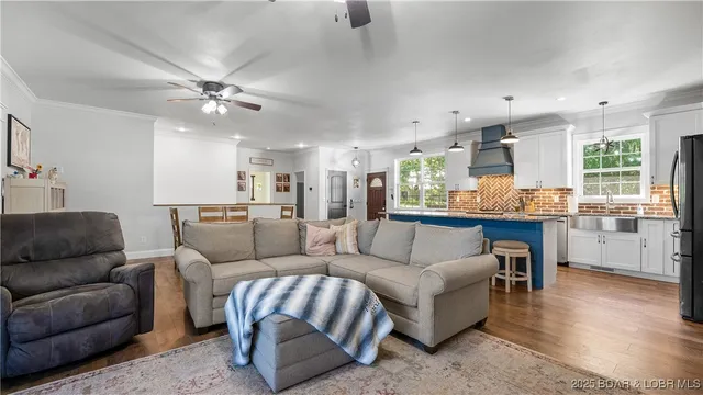 $499,000 | 21 Winston Lane, Kaiser, MO 65047