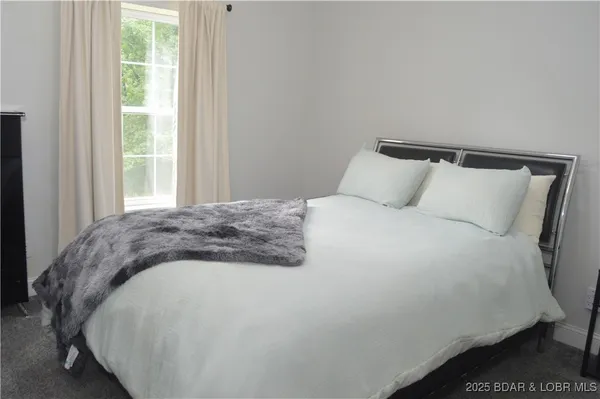 $489,000 | 21 Winston Lane, Kaiser, MO 65047