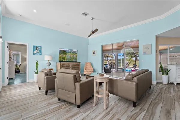 $595,000 | 550 Silk Oak Drive, Venice, FL 34293