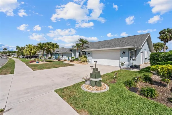 $595,000 | 550 Silk Oak Drive, Venice, FL 34293