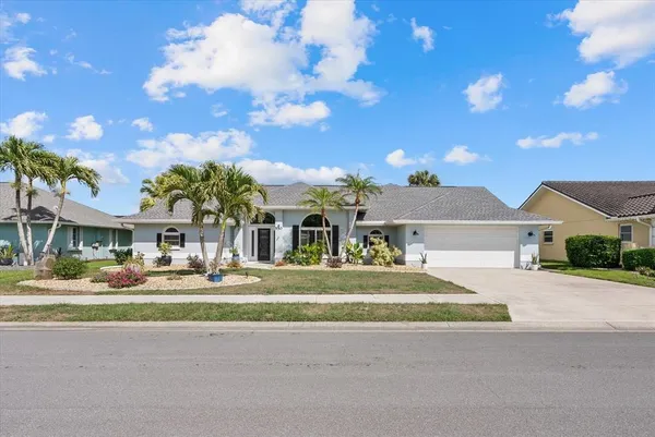 $595,000 | 550 Silk Oak Drive, Venice, FL 34293