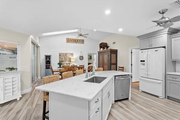 $595,000 | 550 Silk Oak Drive, Venice, FL 34293