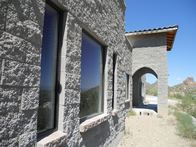 4261 West Mossman Road Tucson, AZ 85746 - Photo 1 of 8 Gallery Image 1