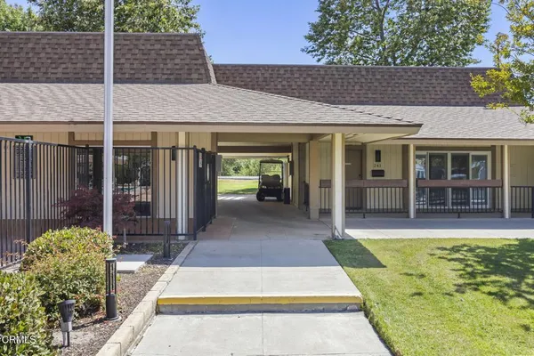 $299,999 | 15750 Arroyo Drive, Unit 80, Moorpark, CA 93021