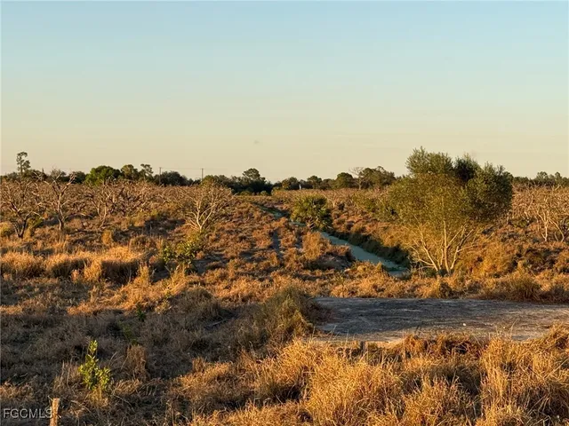 $320,000 | 7080 6th Road, LaBelle, FL 33935