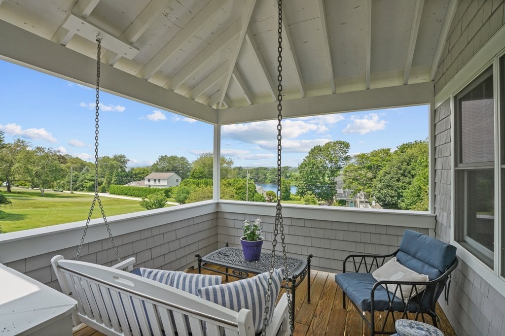 7 Donovan Way Little Compton, RI 02837 - Photo 12 of 39 Gallery Image 12