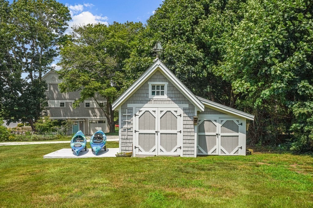 7 Donovan Way Little Compton, RI 02837 - Photo 8 of 39 Gallery Image 8
