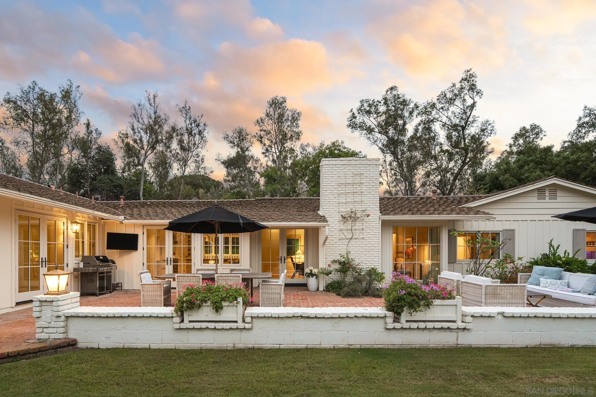 16134 Puerta Del Sol Rancho Santa Fe, CA 92067 - Photo 2 of 31