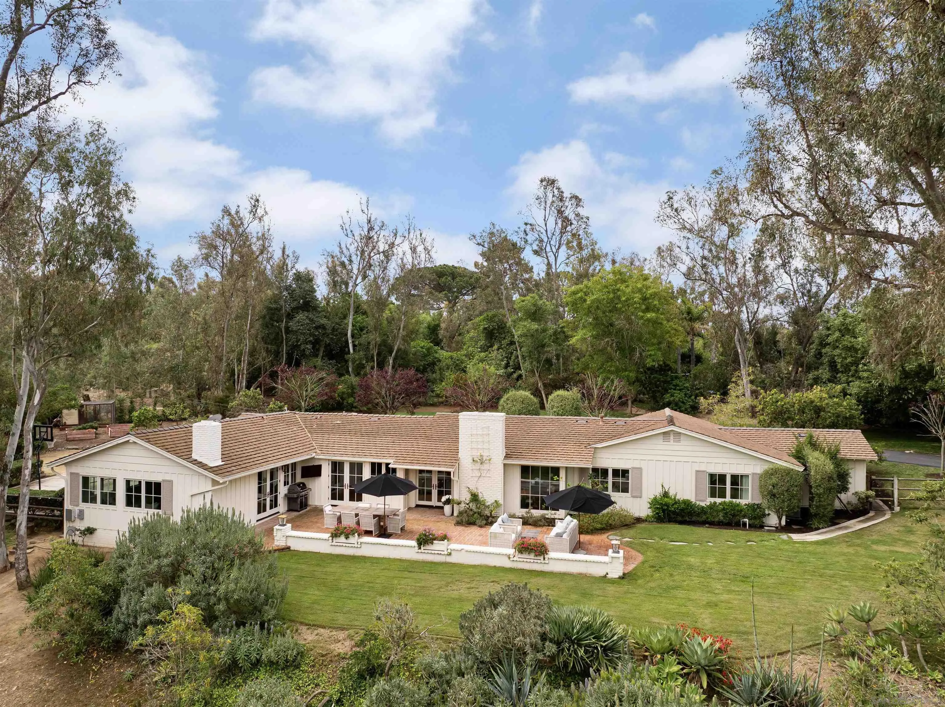 16134 Puerta Del Sol Rancho Santa Fe, CA 92067 - Photo 3 of 31
