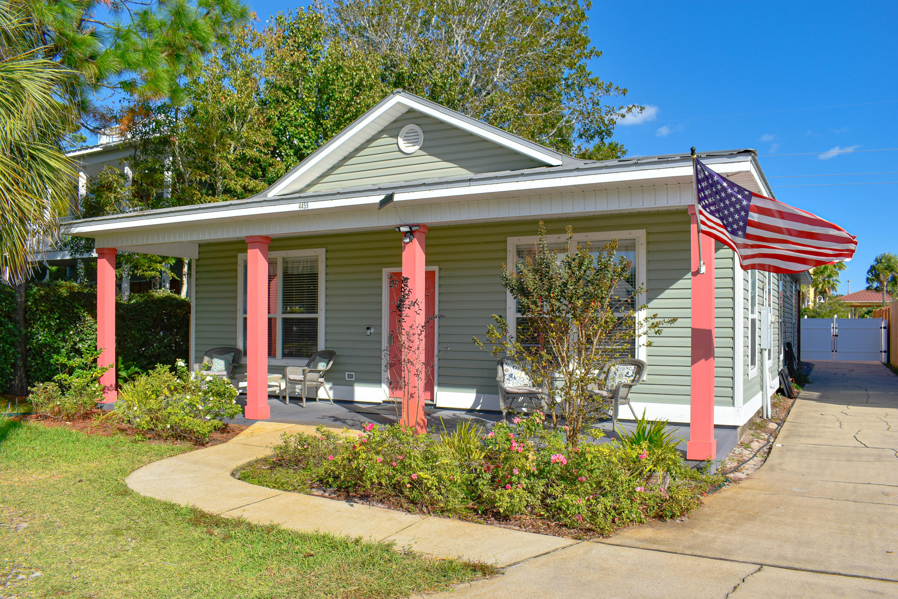 4455 Luke Avenue Destin, FL 32541 - Photo 14 of 44 front view of a house