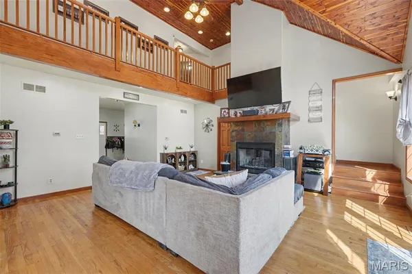 $575,000 | 27669 Jackson Court, Warrenton, MO 63383