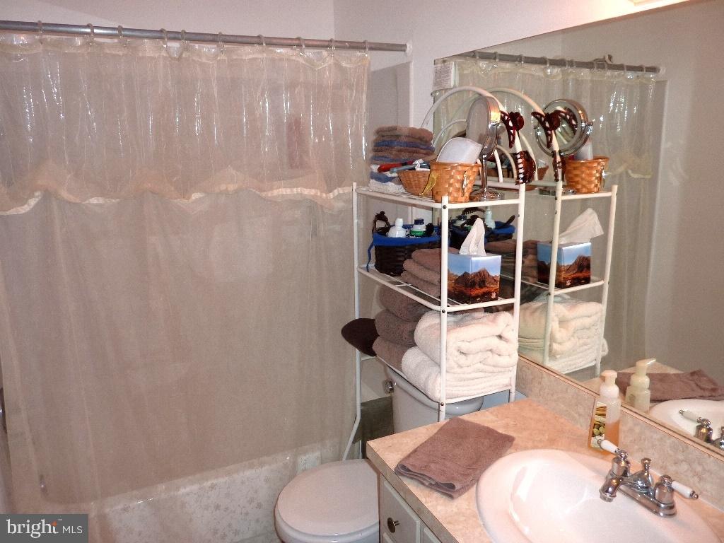 717 Kenton Road Lancaster, PA 17601 - Photo 10 of 24 Gallery Image 10