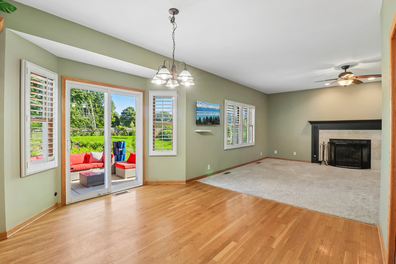 485 Spring Ridge Drive Crystal Lake, IL 60012 - Photo 7 of 60 Gallery Image 7
