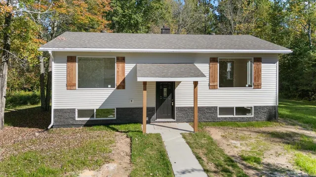 $374,999 | 27176 Birch Drive, Bovey, MN 55709