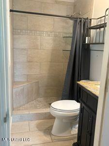 60113 Old Highway, Unit 25 SOUTH Amory, MS 38821 - Photo 15 of 29 Primary bath