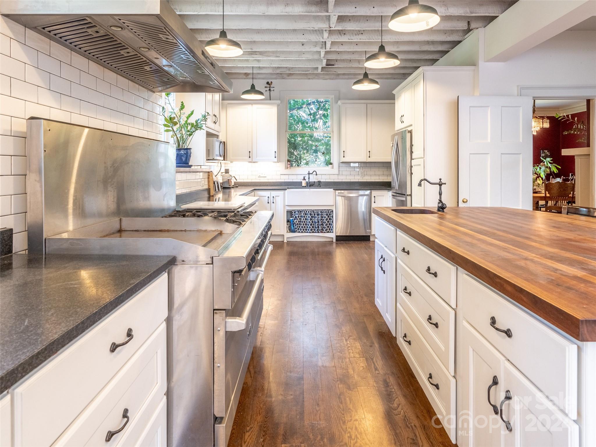 85 Saint Dunstans Road Asheville, NC 28803 - Photo 12 of 48 Gallery Image 12