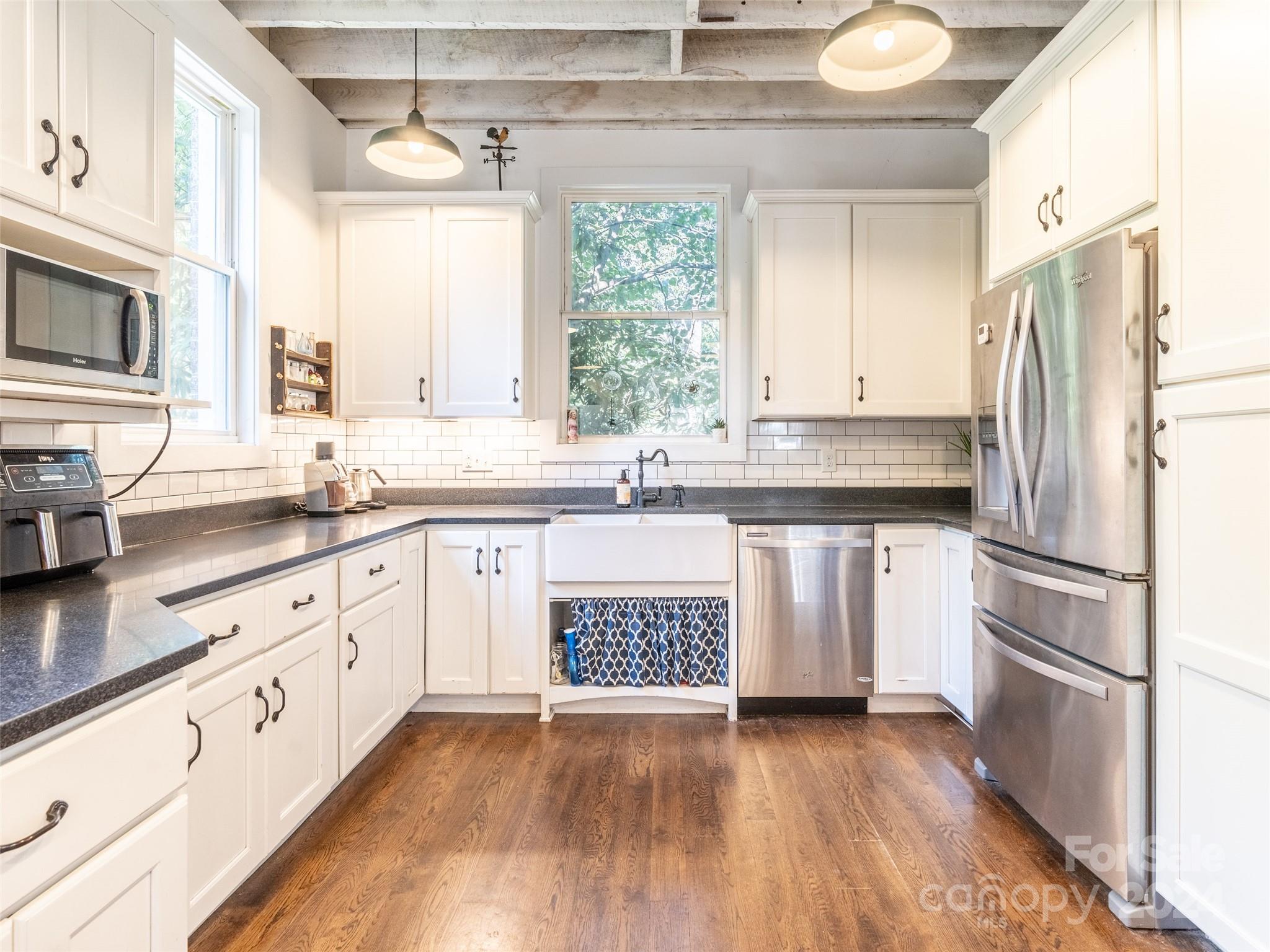 85 Saint Dunstans Road Asheville, NC 28803 - Photo 13 of 48 Gallery Image 13