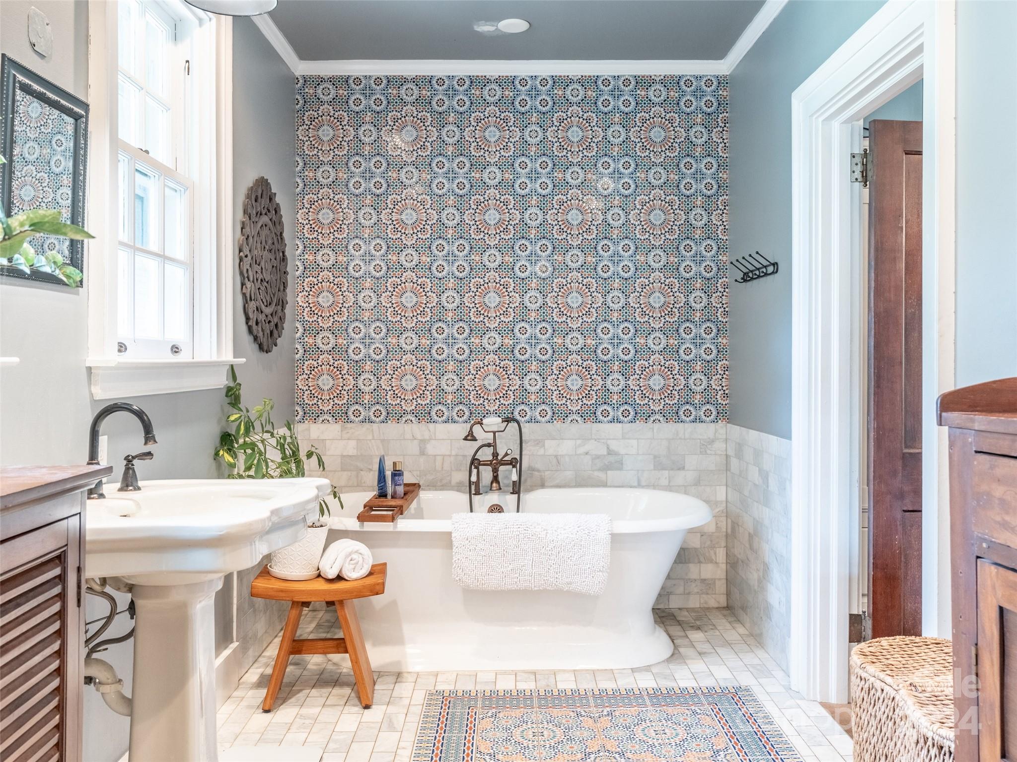 85 Saint Dunstans Road Asheville, NC 28803 - Photo 18 of 48 Gallery Image 18