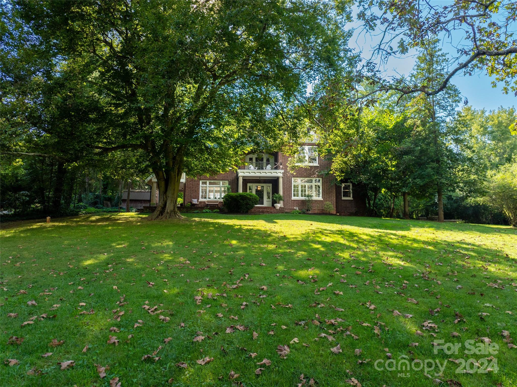 85 Saint Dunstans Road Asheville, NC 28803 - Photo 48 of 48 Gallery Image 48