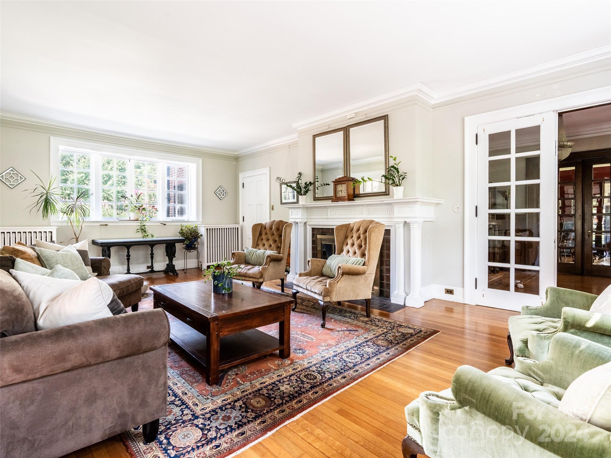 85 Saint Dunstans Road Asheville, NC 28803 - Photo 8 of 48 Gallery Image 8
