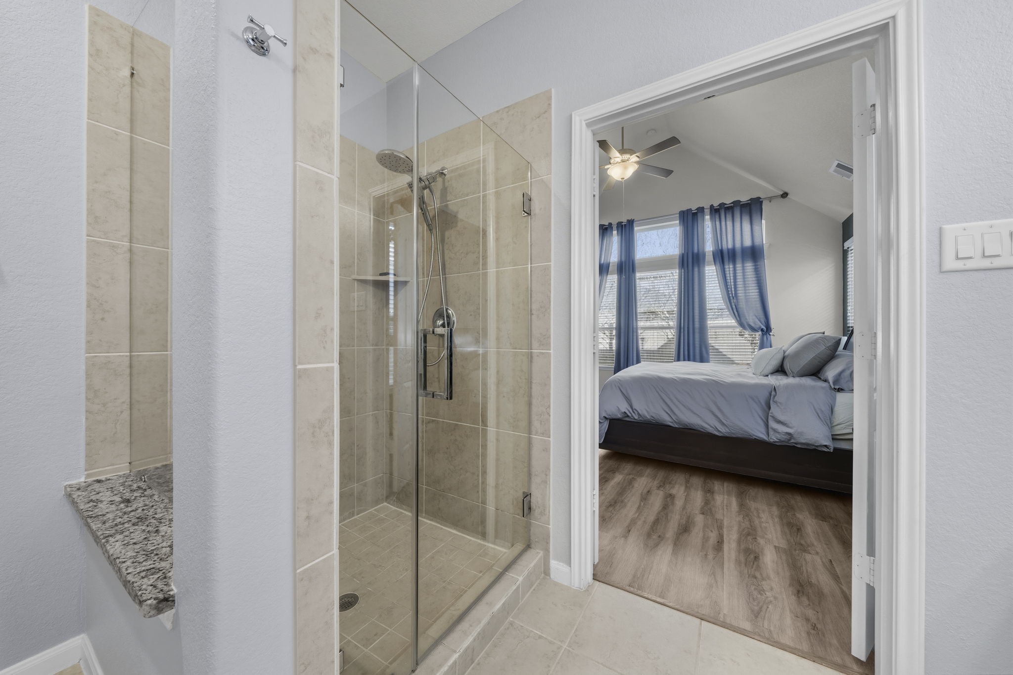 16731 Doubletree Ranch Drive Cypress, TX 77433 - Photo 18 of 44 Frameless glass walk-in shower.