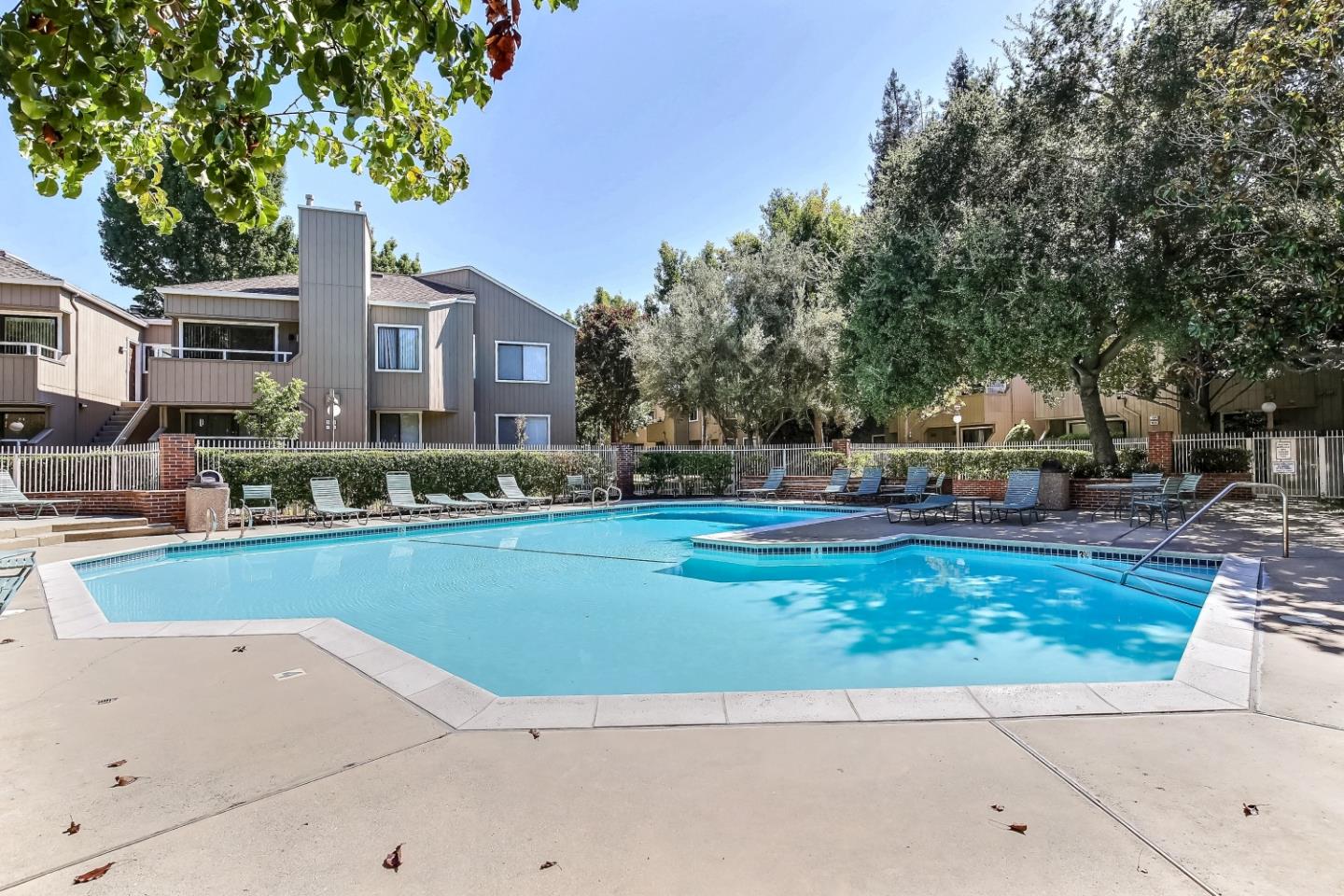 Braddock Court San Jose, CA 95125 - Photo 19 of 20 a front view of a house with garden