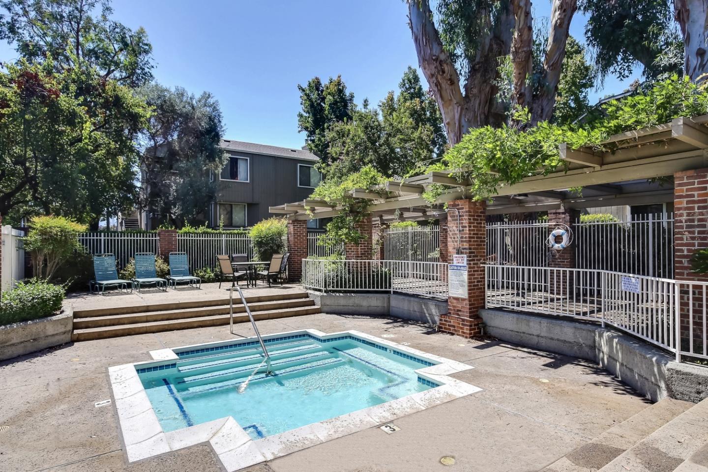 Braddock Court San Jose, CA 95125 - Photo 20 of 20 a front view of a house with a garden