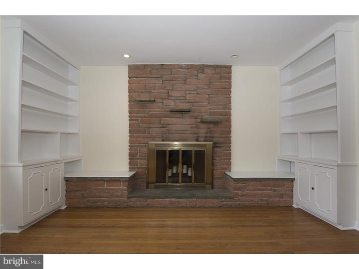 119 Beechwood Road Newtown Square, PA 19073 - Photo 3 of 24 Living Room