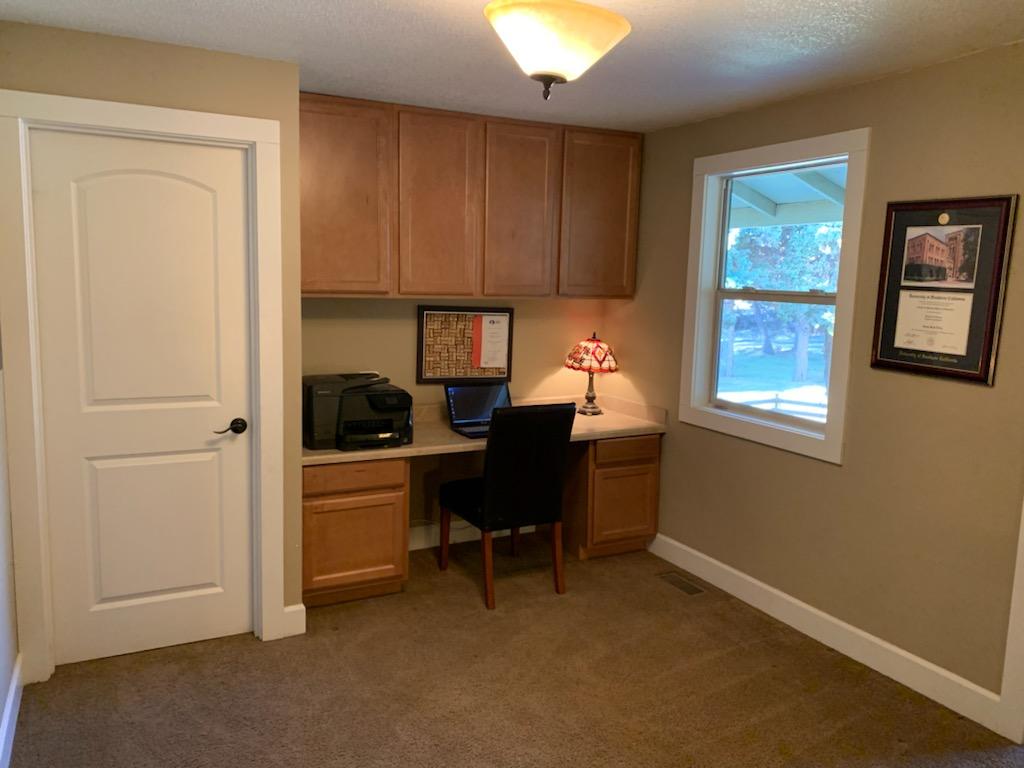 63275 Overtree Road Bend, OR 97701 - Photo 20 of 35 IMG_17751