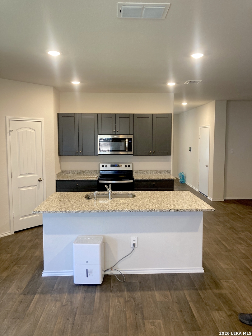 404 Chaco Loop Seguin, TX 78155 - Photo 2 of 18