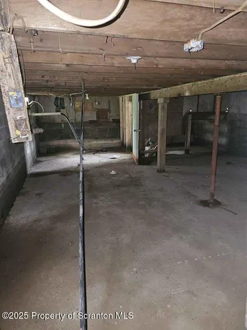 a view of a pathway of a house