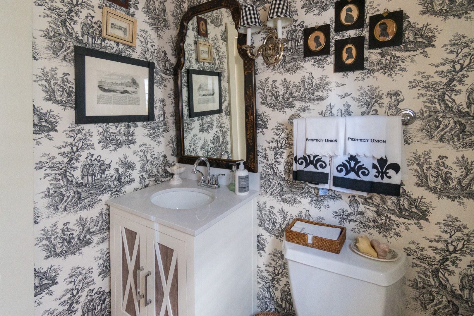 37 Union Street Nantucket, MA 02554 - Photo 14 of 25 a bathroom with a sink and a mirror