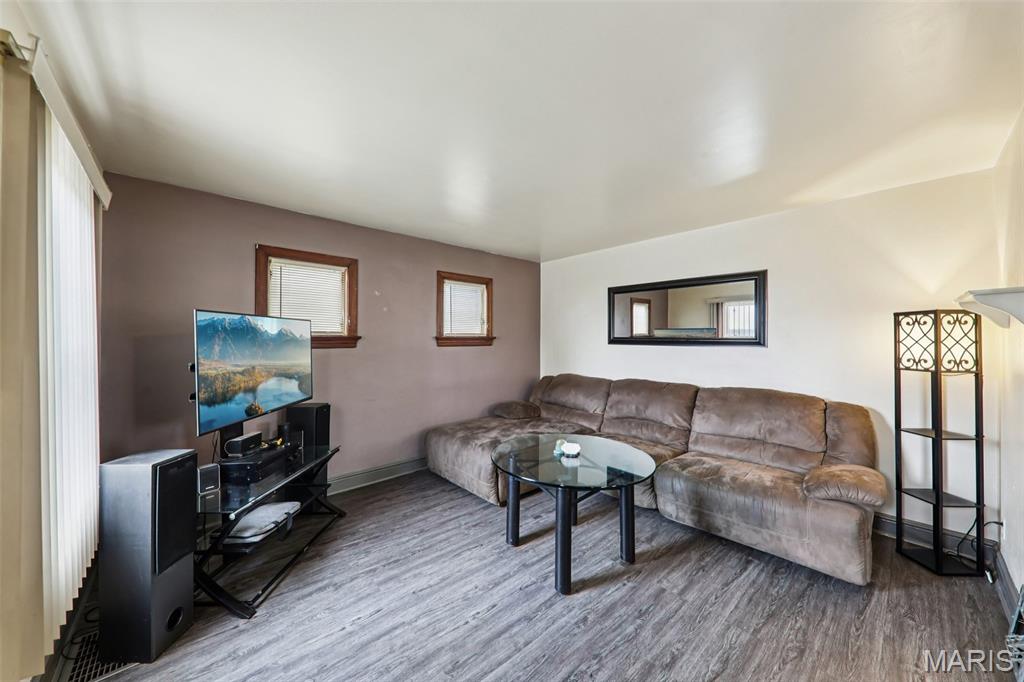 2120 Starling Airport Road Arnold, MO 63010 - Photo 13 of 51