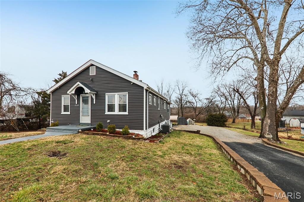 2120 Starling Airport Road Arnold, MO 63010 - Photo 5 of 51